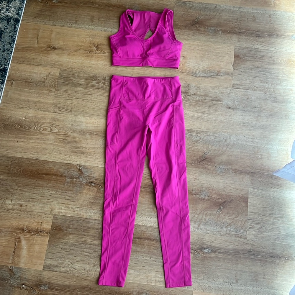 EUC Mono B gym set